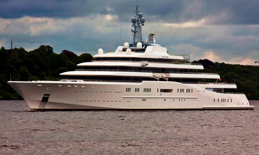 The World's 4 Most Luxurious Yachts