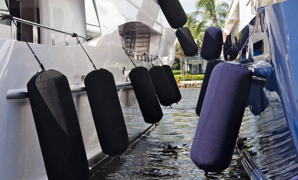 How to Dock a Boat Boat Handling Tips from a Former Dock Hand