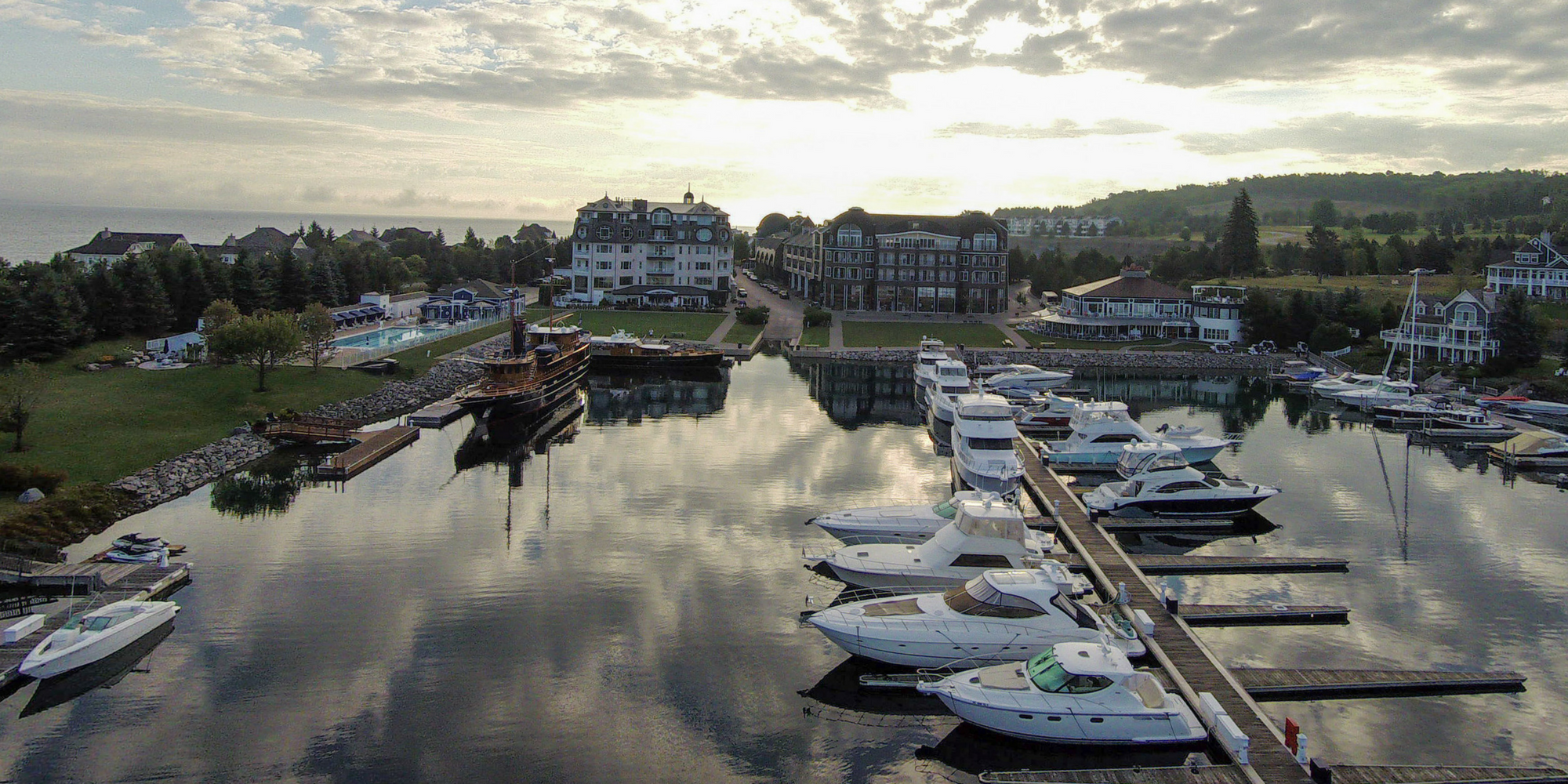 Bay Harbor Lake Marina: The Nautical Center of the Great Lakes